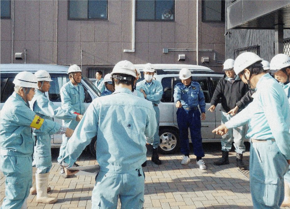 【月45万可×賞与年2回】堺市の公共工事を支える土木作業員|重機の資格取得は全額会社負担!