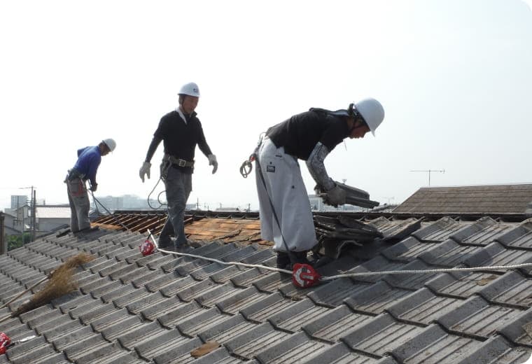 【未経験歓迎×年収400万超え可】残業ほぼなし×福利厚生充実・資格取得も全額支援の総合解体工事