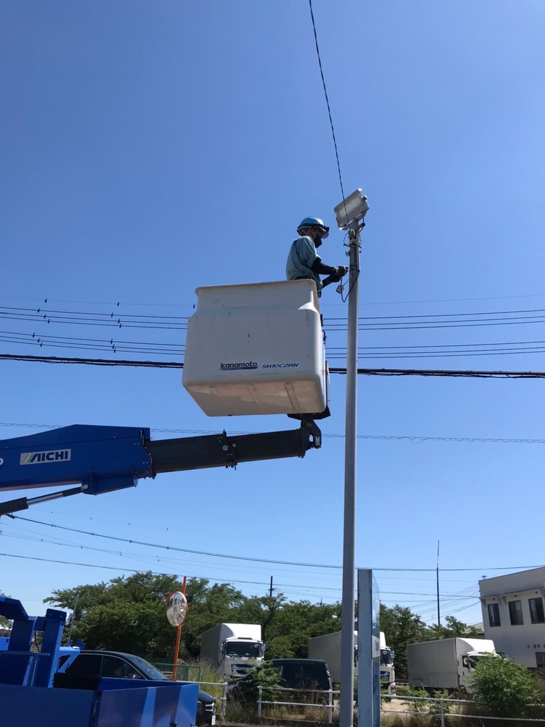 【月給35万〜×残業月10h】電気工事の施工管理|資格取得支援充実