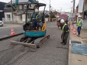 【均しができる方歓迎×職長候補】日給1.4万〜1.8万円 公共×民間の舗装・外構スタッフ|即戦力募集(未経験も受け入れ可)