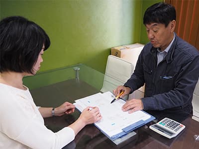 【内装経験者募集/月30万円〜】店舗・空間デザインの施工管理(飛び込み営業なし)/完全週休2日・年休120日